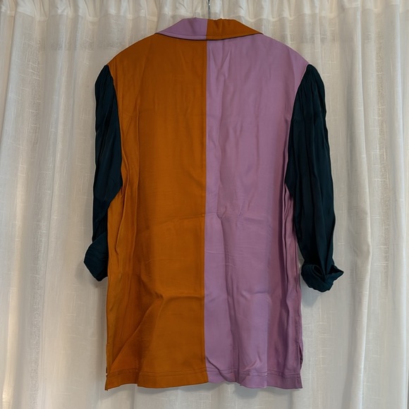 EUC! ✨ Farm Rio Statement Buttondown - Picture 4 of 4